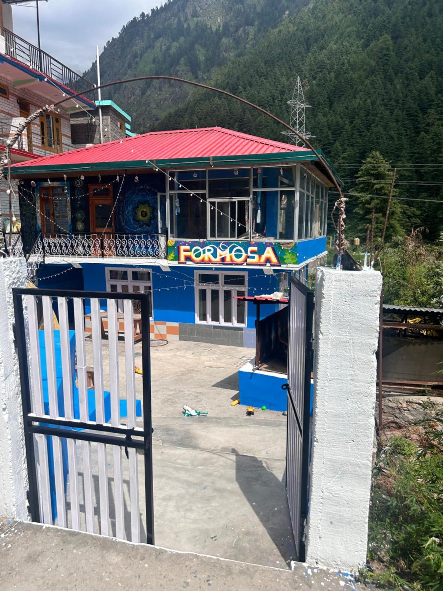 Formosa Hostel & Cafe Касоль Экстерьер фото